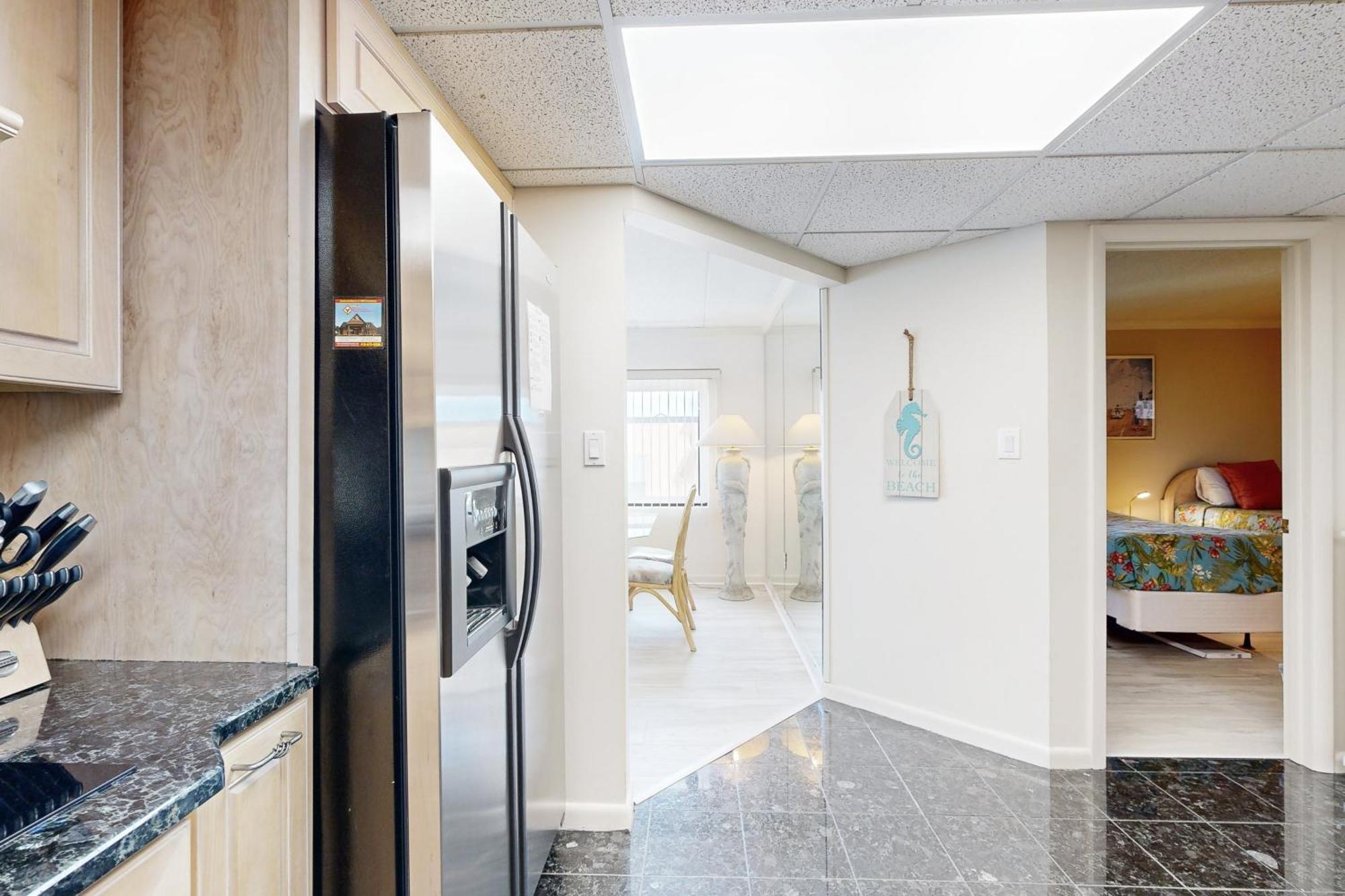 Waikiki Condos Ошен Сити Номер фото